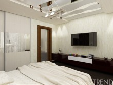 Спальня с зеркалами на потолке